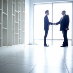 行政書士の役割と主な業務内容とは？資格を取得するメリットと将来性をわかりやすく解説